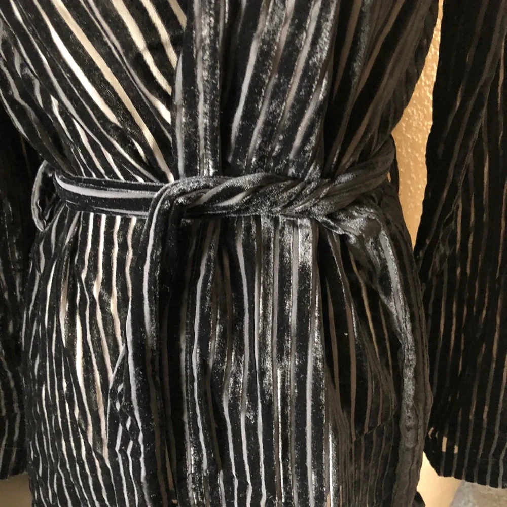 Knot Sisters EUC Velvet & Sheer Striped Black Cardigan Medium - Picture 6 of 14